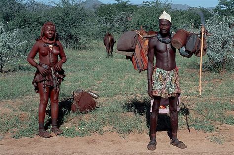 okujepisa omukazendu|Namibia: Traditions and practices of the Himba [Omuhimba。